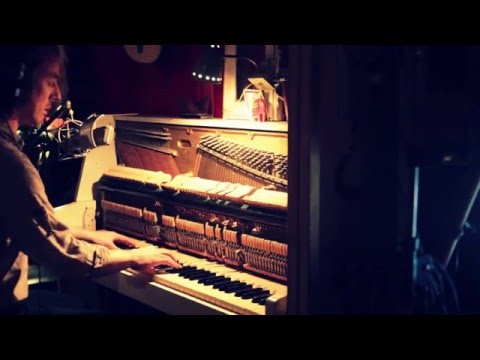 Pascal Deweze // Some people are never gonna change