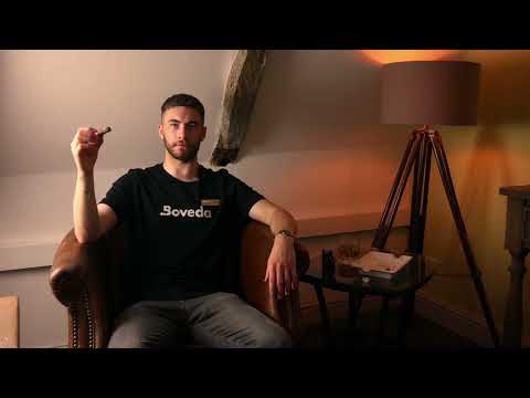 A Smoke With Lewis - Davidoff Aniversario Entreacto Cigar Review + COMPETITION!