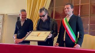 Consegna del riconoscimento DozzAmbassator a Piero Pelu'