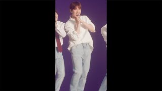 [#BAEKHYUN Cam] &#39;LOVE ME RIGHT&#39; | EXO @2023 EXO FANMEETING &quot;EXO’ CLOCK&quot;