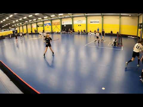 19.12.2021 FC Tuusula/Blackbirds United T18  - Oilers - erä 2/3 Campo Center