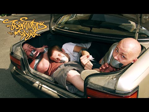 Fremmed Rase - Fem Flate Øre (musikkvideo)