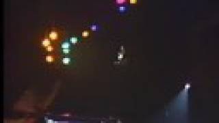 Rainbow - Long Live Rock 'N' Roll (Kill The King Guitar Destruction interlude)