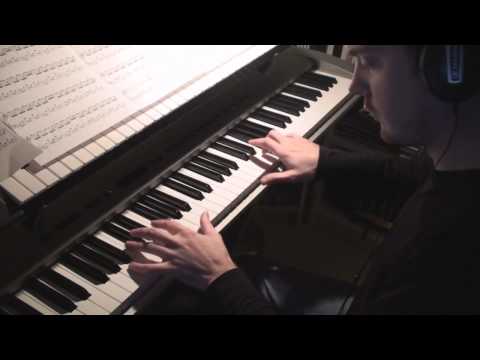 Naval - Music by Yann Tiersen - Piano: Rafael Zacher