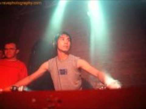 Kazu Kimura live @ Hr XXl Pitch Control 18.04.2003 (Ostermarsch)
