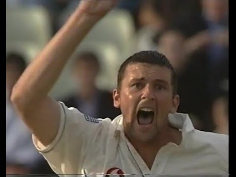 STEVE HARMISON - LAST OVER OF DAY 3 - ENGLAND v AUSTRALIA 2nd TEST MATCH EDGBASTON AUGUST 6 2005