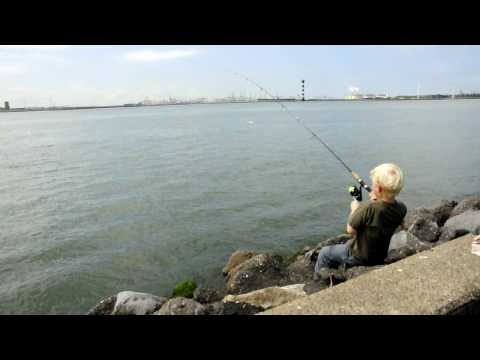 Stian Schenk haakt en vangt fint