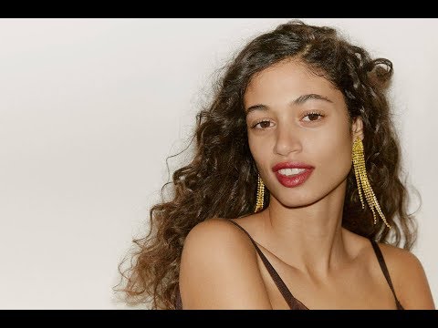 Top Newcomers MALIKA EL MASLOUHI Model Spring 2020 - Fashion Channel