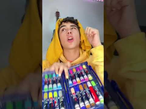 Cuando la MORRA DE LOS PLUMONES te presta un plumón 😂🤣🤣 #shorts