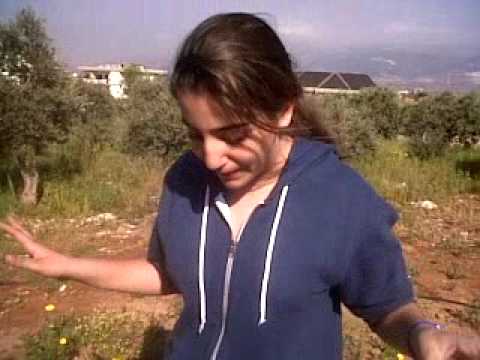 Nahla and Nahla: All about flowers!