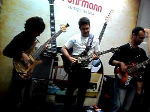 pipoquinha cainã cavalcante e miqueias dos santos expo 2011!!