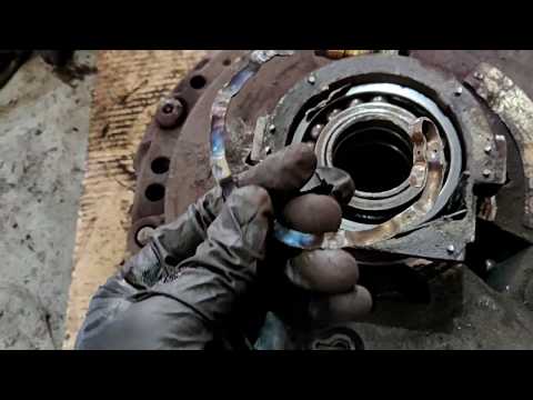 Eaton Clutch bearing removal