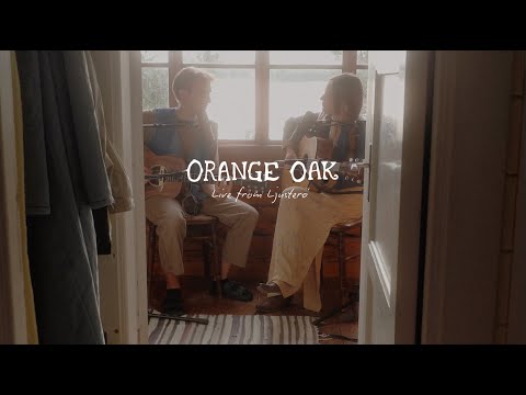 Orange Oak – Uti vår hage/Out on our pasture (Live cover)
