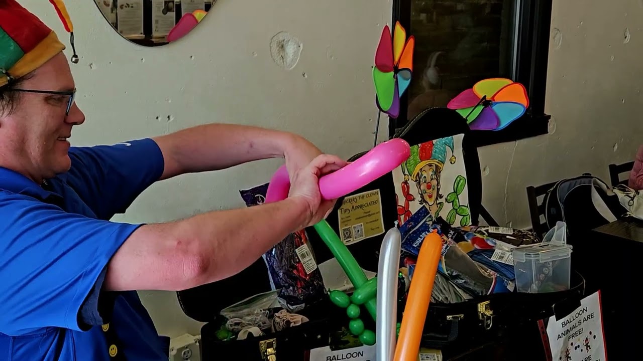 Promotional video thumbnail 1 for Checkers Balloon Fun!