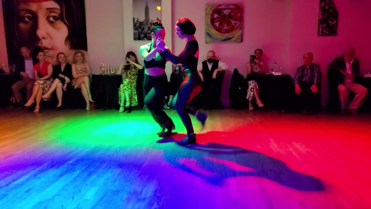 Argentine tango: Gaby Mataloni & Inez Muzzopapa - Parece Mentira