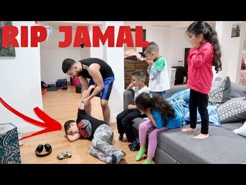 9 YEAR OLD DOES BEST RAMADAN PRANK EVER!!!