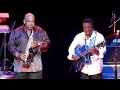 'Iconic' Gerald Albright ft. 'Stormin' Norman Brown - "Champagne Life" (LIVE)
