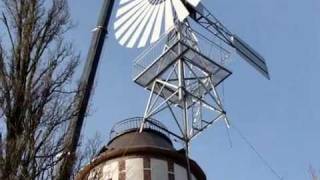 preview picture of video 'Kwidzyn-Miłosna Instalacja wiatraka na wieży ciśnień'