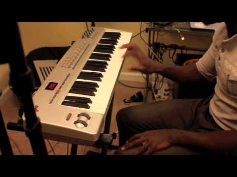 Omari T. Live Beat Making: Soul Horizon