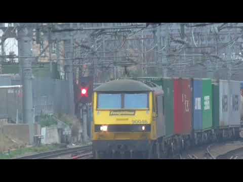 4M81 Felixstowe to Crewe Basford Hall