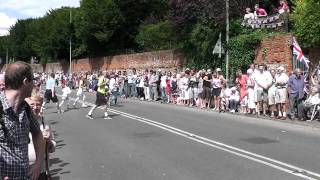 preview picture of video '[HD] Olympic Mens Cycling B2450 Dorking Rd Leatherhead Surrey July 28th 2012 Crowd Marshalls Police'