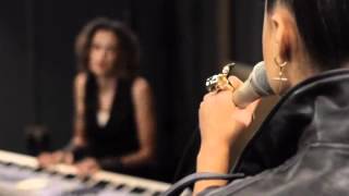 Natalia Kills - Wonderland (Acoustic Version)