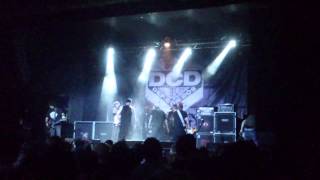 Def Con Dos. "El cazador de elefantes" y "Ciudadano Terrorista". Salamandra. L'Hospitalet 2013