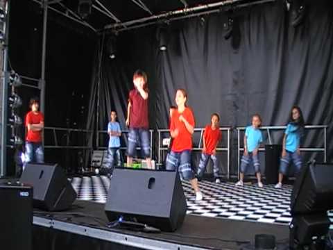 Youzi Full Festival Auvelais show petits niv 2