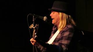 Robin Zander - &quot;When I Wake Up Tomorrow&quot; - Monk&#39;s Bar &amp; Grill, Lake Delton, WI - 01/05/18