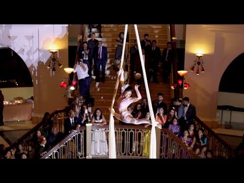 Cirque Du Clee Aerial and Flying Silks at Oakland Rotunda