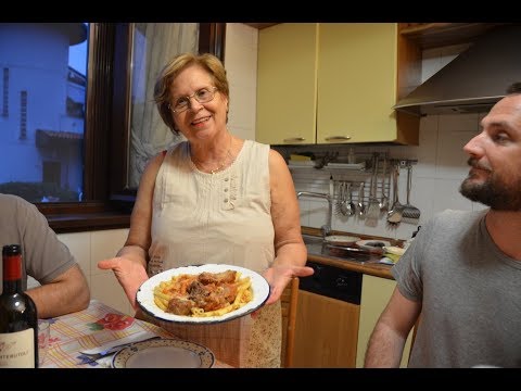 GLI ZITI CON SUGO DI CARNE - RICETTA DELLA NONNA MARIA