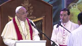 Pope Francis tells Filipinos to dream, love