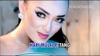 Download lagu Zaskia Gotik - Tarik Selimut (Karaoke / Minus One) mp3