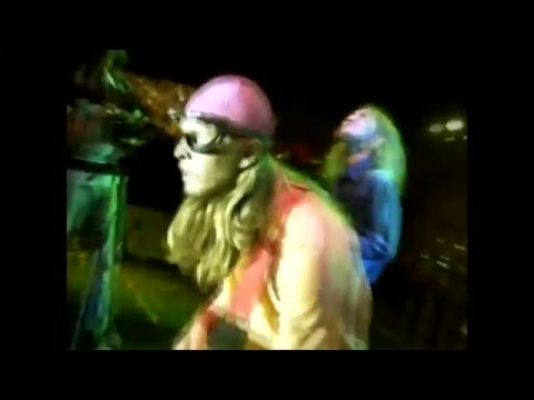 13. Chiki Liki Tu-a - Lala - Live at Hodokvas Pezinok (19.8.2006)