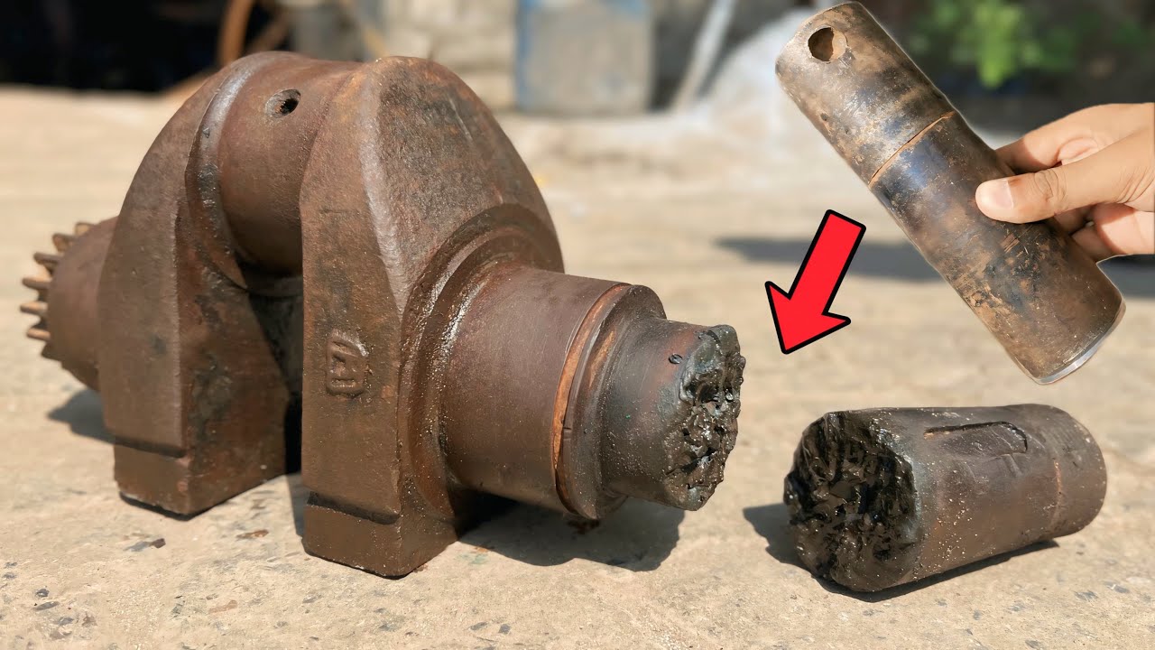Technically Repaired A Broken Single Cylinder Crankshaft using Extra Metal Piece
