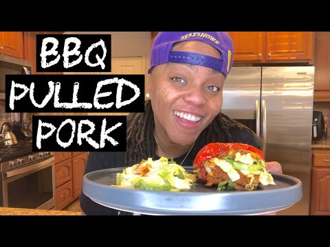 HOW TO MAKE BBQ PULLED PORK SANDWICHES