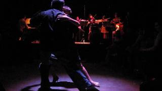 Orquesta Victoria: "Habia una vez". Bailan Ines Rossetti y Dario Vartolo Cazaubon. May-2017