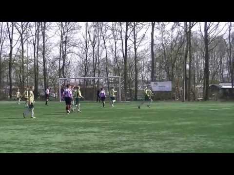 Alphense Boys ND1 - Voorschoten 97 ND1 0-3 Akif Hancer (dieptepass Daan van Hees)