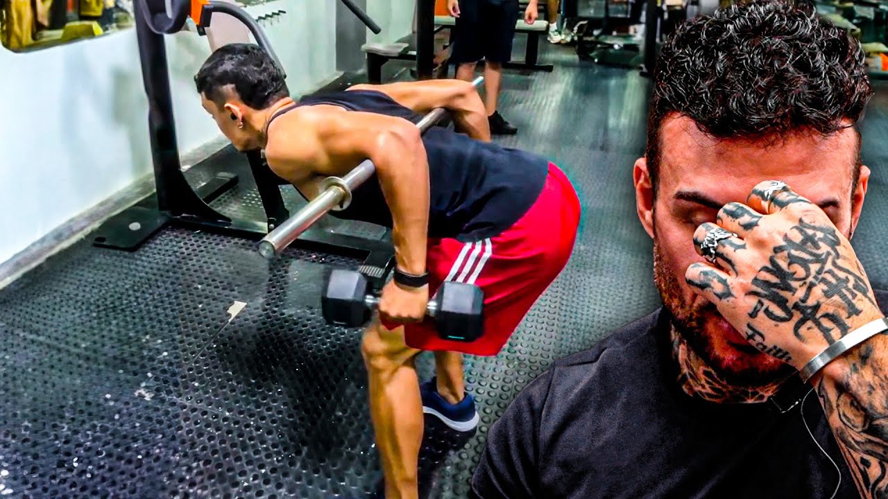 Bodybuilder Reage aos Piores Reels de Academia do Instagram
