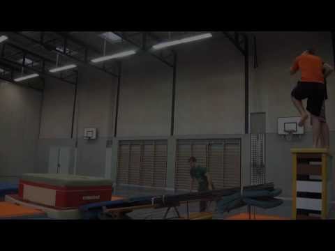 Wallscrapers Trampoline - Christmas Training