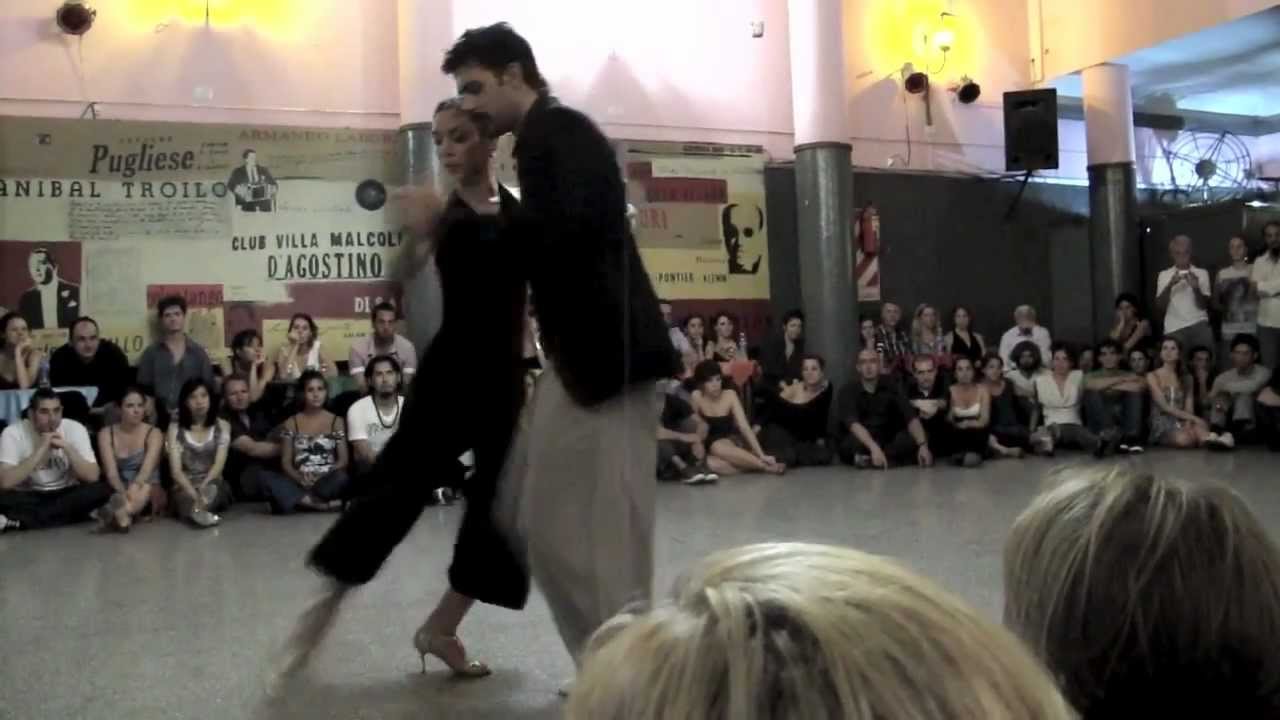 Rocío Lequio y Adrián Ferreyra_Villa Malcolm_Farol