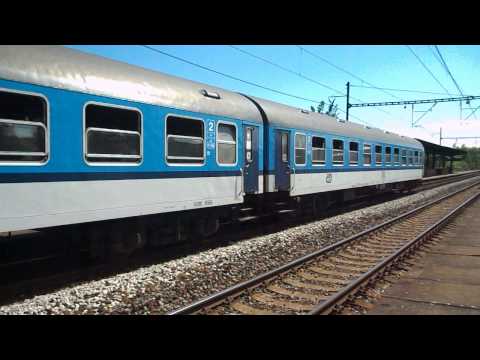 Odjezd vlaku Os 7009 (ČD 363.130, zpoždění 20 min) - Jirkov zastávka, 16. 6. 2013