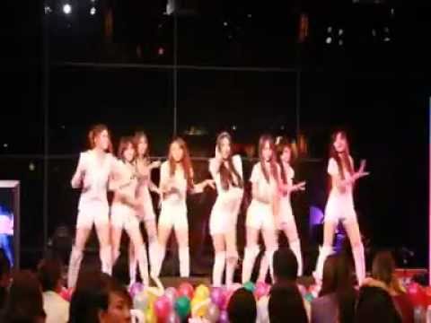 Ongchelic Cover Girls Generation @ Channel [V] Thailand Sweet Sixteen
