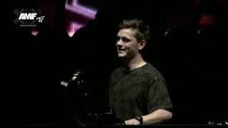 Martin Garrix - Breach (Walk Alone) Vs Put Your Hands Up In The Air (AMF 2018)