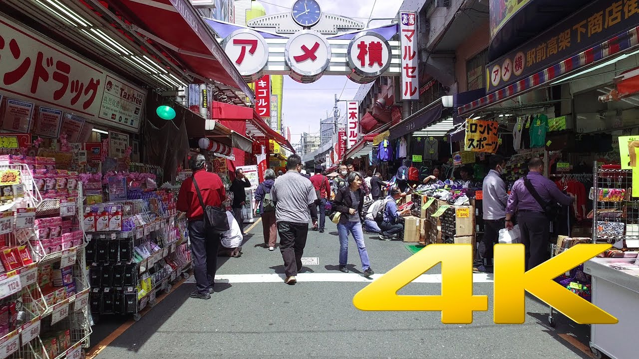 Walking around Ameyoko Market