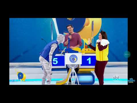 Mulheres dando Tortada no Domingo Legal (26/07/2020)