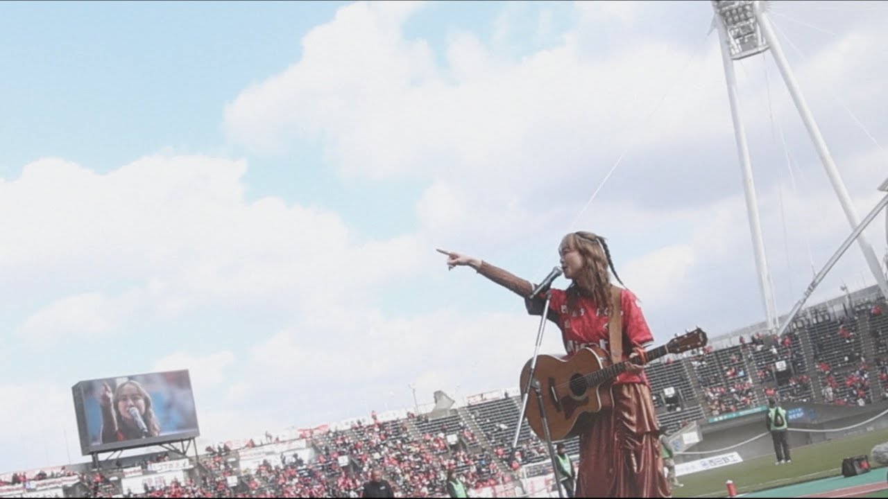 Leola『RED』 Music Video