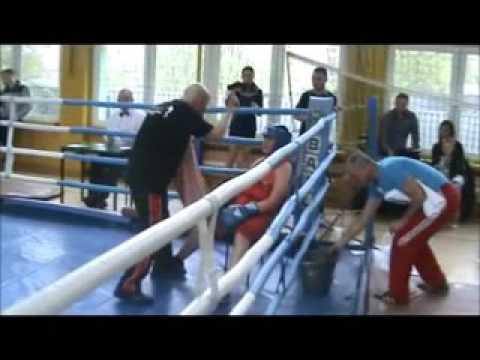 Dawid  Haltof (MOSM  Tychy)   -  Norbert Sak (CSW Fight Boxing Dąbrowa Górnicza)