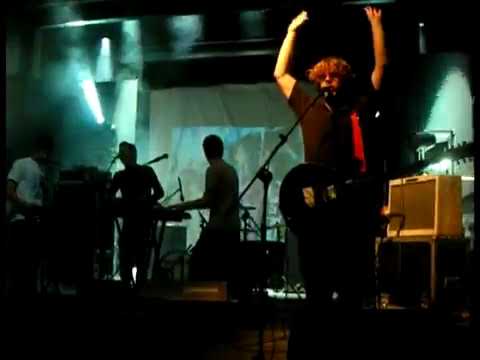 Lo Stato Sociale   Abbiamo vinto la guerra   live@Castellina Marittima 12 08 2012