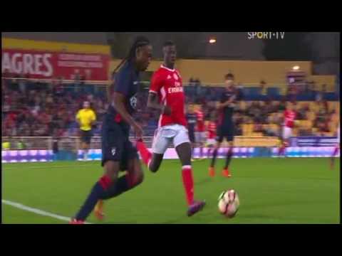 Bruno Mendes - Defender/Winger - Right. 1ºDezembro